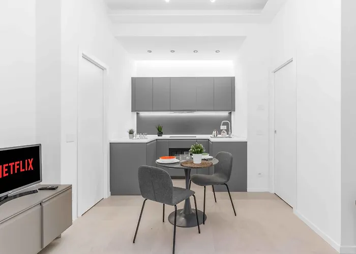 Le23 Duomo-Loreto - Central - Modern